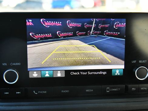 Used 2023 Honda Accord EX image 21