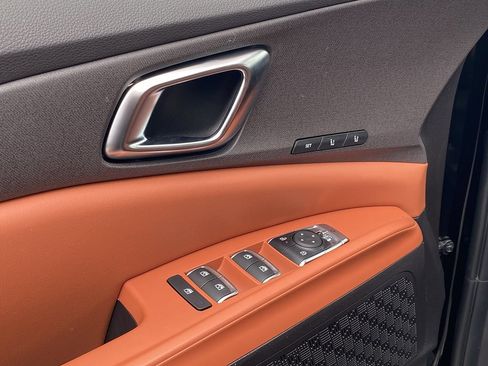 New 2026 Kia Carnival EX FWD image 12
