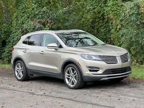 Used 2015 Lincoln MKC AWD w/ Equipment Group 102A Reserve image 8