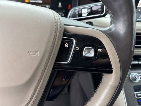 Used 2020 Lincoln Aviator Reserve w/ Equipment Group 202A image 35