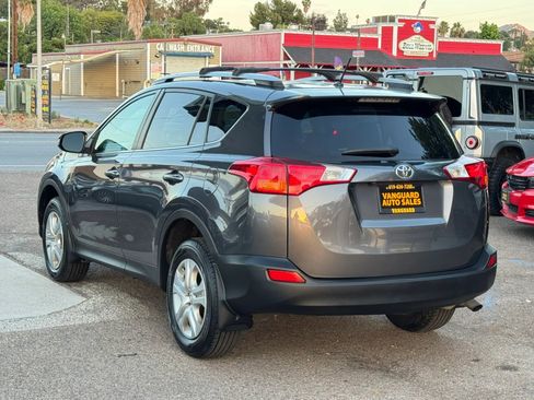 Used 2015 Toyota RAV4 LE AWD/4WD image 36