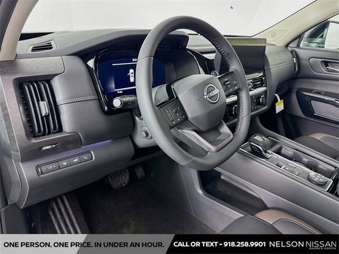 New 2026 Nissan Pathfinder Platinum image 9