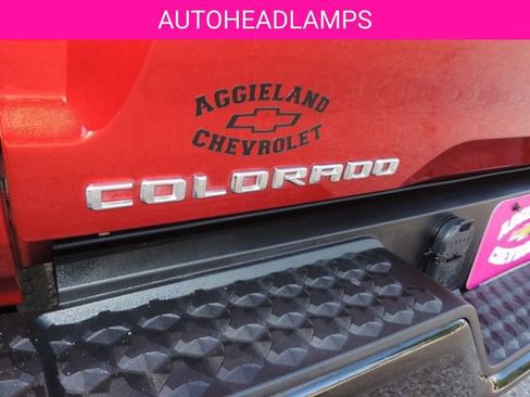 Certified 2024 Chevrolet Colorado Trail Boss w/ Advanced Trailering Package AWD/4WD image 15