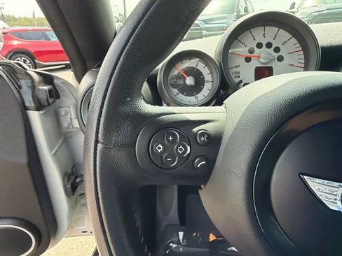 Used 2013 MINI Cooper Roadster FWD image 19