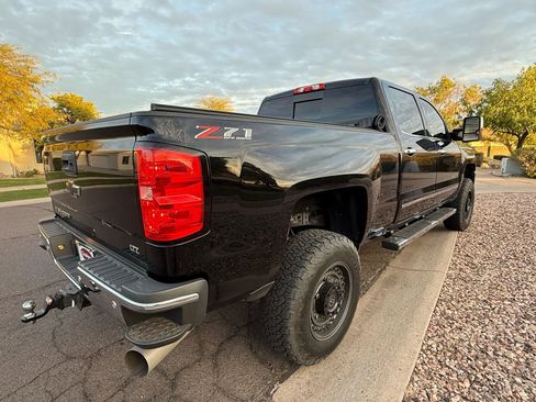Used 2018 Chevrolet Silverado 2500 LTZ w/ Duramax Plus Package image 9