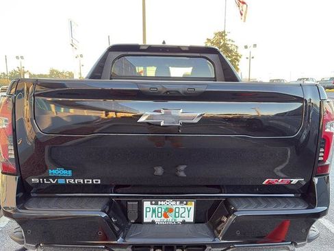 New 2025 Chevrolet Silverado EV RST image 5