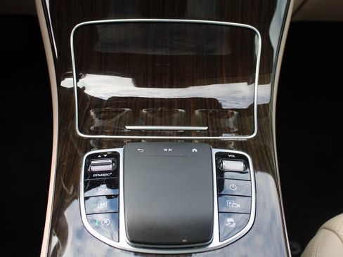 Certified 2022 Mercedes-Benz GLC 300 w/ Premium Package Lite image 22