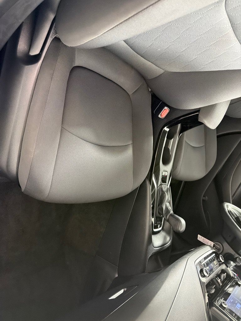 Used 2022 Toyota Corolla LE FWD image 22