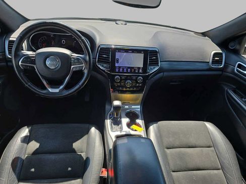 Used 2020 Jeep Grand Cherokee Altitude image 10
