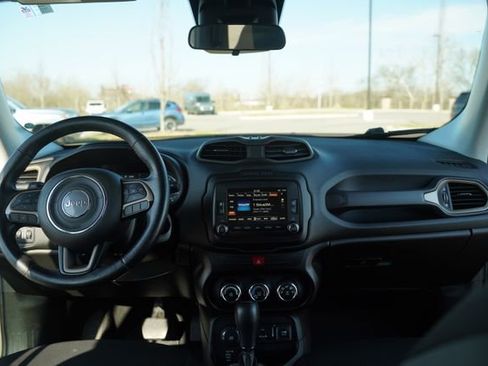 Used 2016 Jeep Renegade 75th Anniversary image 25