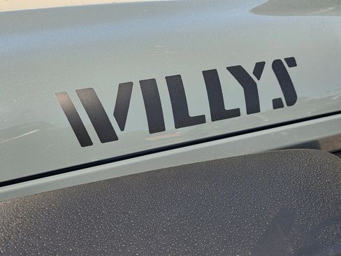 Used 2024 Jeep Wrangler Willys image 29