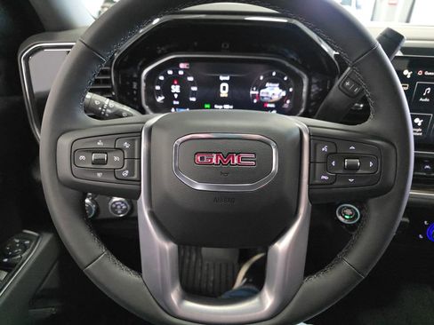 Used 2026 GMC Sierra 1500 Elevation AWD/4WD image 14