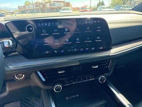 Used 2026 Chevrolet Tahoe Z71 w/ Comfort Package AWD/4WD image 20