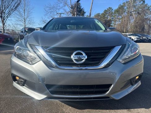 Used 2018 Nissan Altima 2.5 SR w/ SR Special Edition image 35