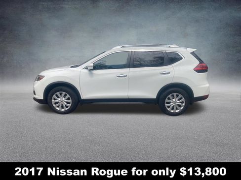 Used 2017 Nissan Rogue S w/ S Appearance Package AWD/4WD image 2