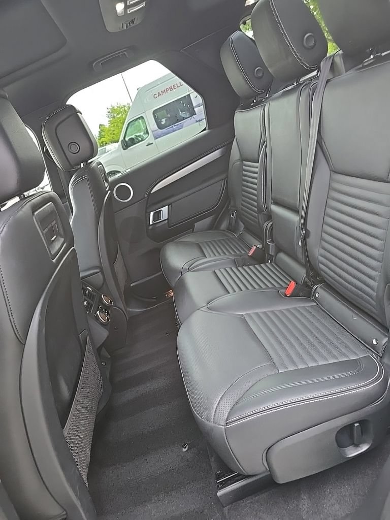 Used 2023 Land Rover Discovery S R-Dynamic AWD/4WD image 14