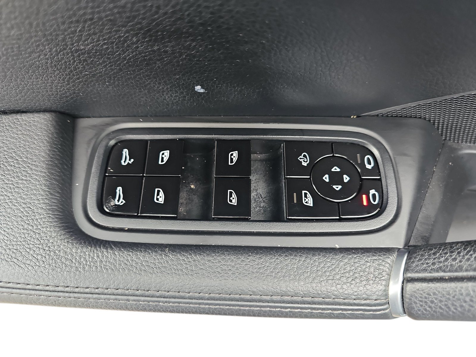 Used 2019 Porsche Cayenne AWD/4WD image 24