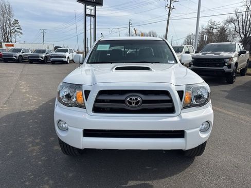 Used 2010 Toyota Tacoma PreRunner w/ TRD Sport Pkg image 8