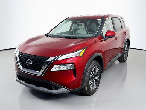Used 2023 Nissan Rogue SV image 4