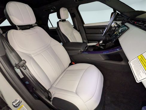 New 2026 Land Rover Range Rover Sport Dynamic SE AWD/4WD image 30