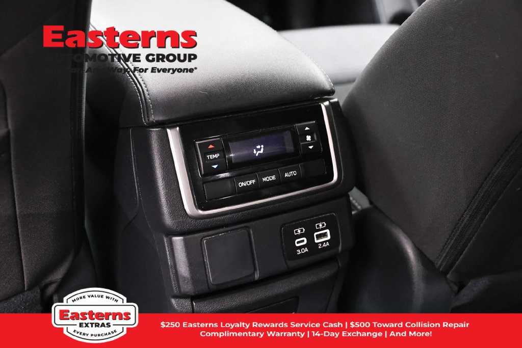 Used 2025 Subaru Ascent Premium AWD/4WD image 23
