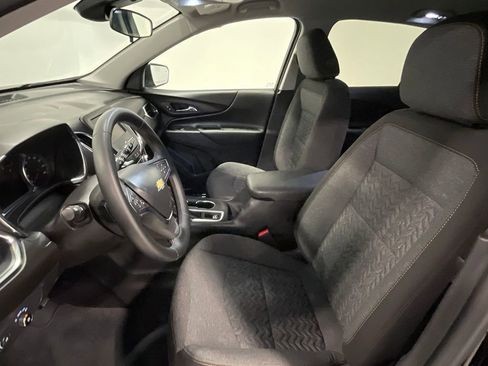 Used 2024 Chevrolet Equinox LT image 3