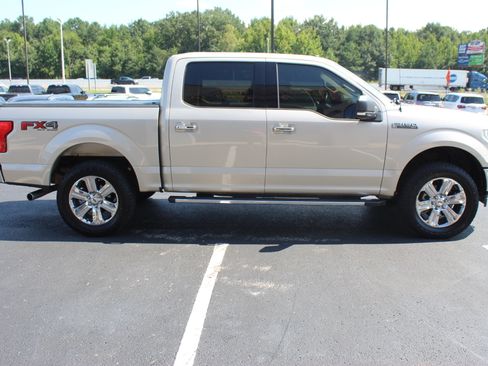 Used 2018 Ford F150 XLT w/ Equipment Group 302A Luxury AWD/4WD image 5