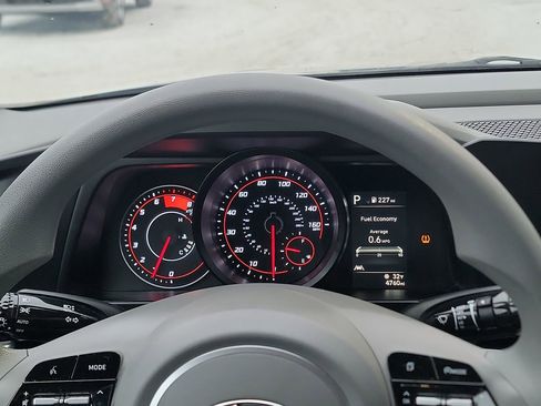 Certified 2023 Hyundai Elantra SEL image 15