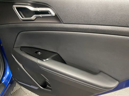 Used 2023 Kia Sportage EX image 27