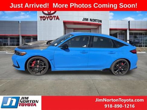 Used 2023 Honda Civic Type R image 6
