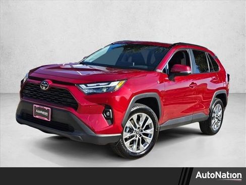 Used 2025 Toyota RAV4 XLE Premium image 1