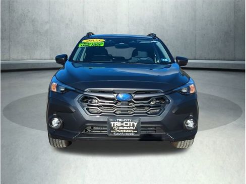 Used 2025 Subaru Crosstrek 2.0i Premium image 9