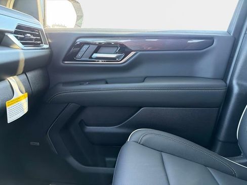 New 2026 GMC Yukon Elevation w/ Elevation Premium Package RWD image 22