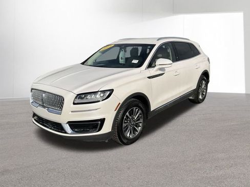 Used 2019 Lincoln Nautilus Select image 2