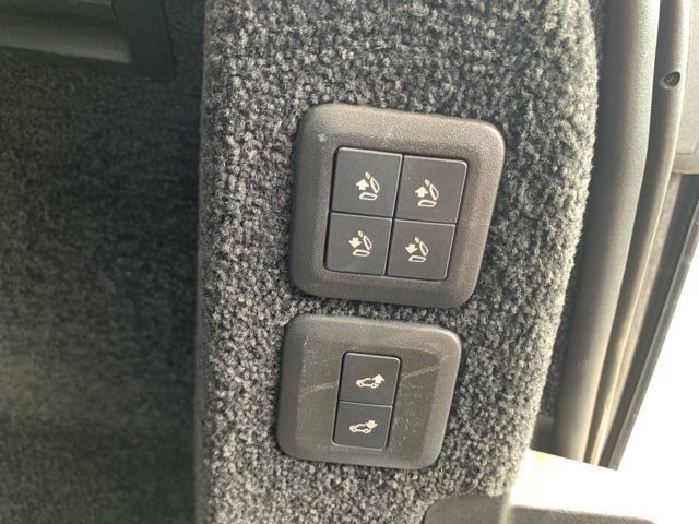 Used 2018 Land Rover Range Rover Supercharged AWD/4WD image 24