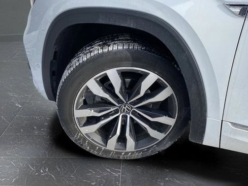 Used 2020 Volkswagen Atlas Cross Sport SEL Premium R-Line image 33