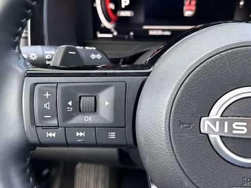 Used 2023 Nissan Pathfinder Platinum w/ Lighting Package (N93) image 24