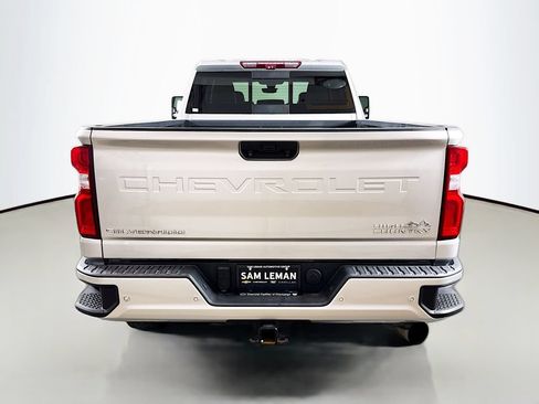 Used 2022 Chevrolet Silverado 3500 High Country w/ Z71 Off-Road Package AWD/4WD image 6