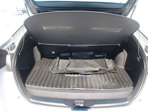 Used 2018 Toyota Prius Prime Premium FWD image 16