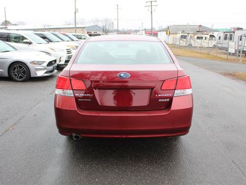 Used 2010 Subaru Legacy 2.5i Premium image 7