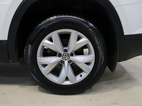 Used 2018 Volkswagen Atlas Launch Edition image 11