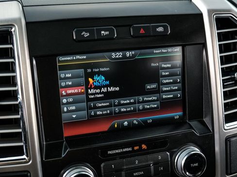 Used 2015 Ford F150 Platinum w/ Equipment Group 701A Luxury AWD/4WD image 35