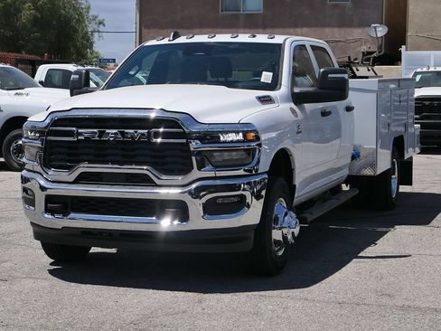 New 2026 RAM 3500 Tradesman w/ Chrome Appearance Group A AWD/4WD image 8