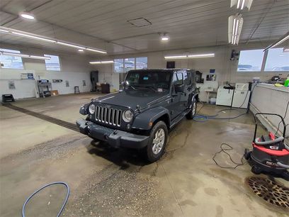Used 2016 Jeep Wrangler Unlimited Sahara w/ Connectivity Group