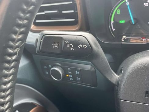 Used 2022 Ford Maverick Lariat FWD image 19