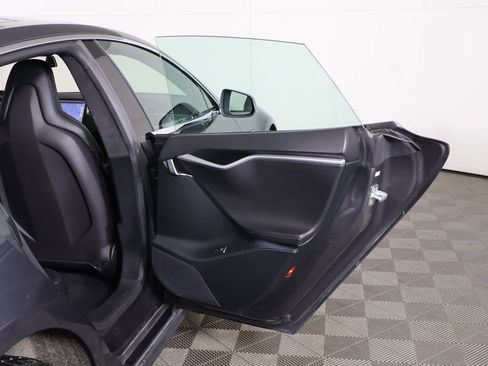 Used 2016 Tesla Model S 90D image 22