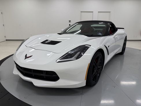 Used 2017 Chevrolet Corvette Stingray Convertible w/ 2LT Preferred Equipment Group image 3
