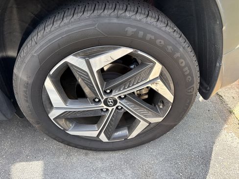 Used 2022 Hyundai Tucson SEL w/ Cargo Package AWD/4WD image 11