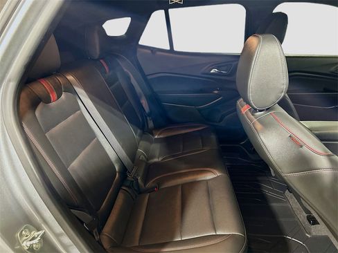 Used 2025 Chevrolet Trax RS w/ Driver Confidence Package image 23