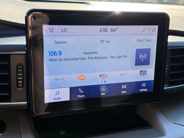 Used 2024 Ford Explorer XLT w/ Equipment Group 202A AWD/4WD image 26